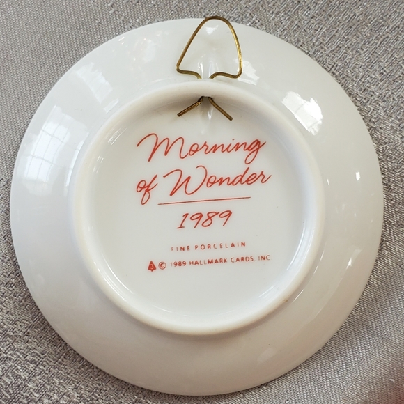 Hallmark Keepsake MORNING OF WONDER 3RD IN THE COLLECTORS PLATE SERIES Christmas - Picture 7 of 8